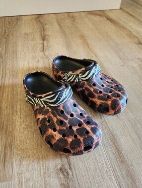 Crocs Black & Brown Animal Remix Print Classic Clogs Women's Size 7